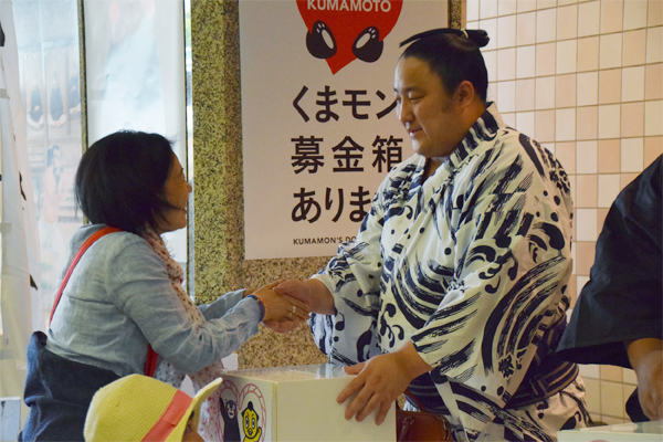 両国にぎわい祭り募金2