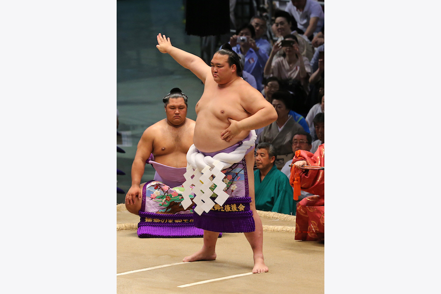 72代横綱　稀勢の里寛